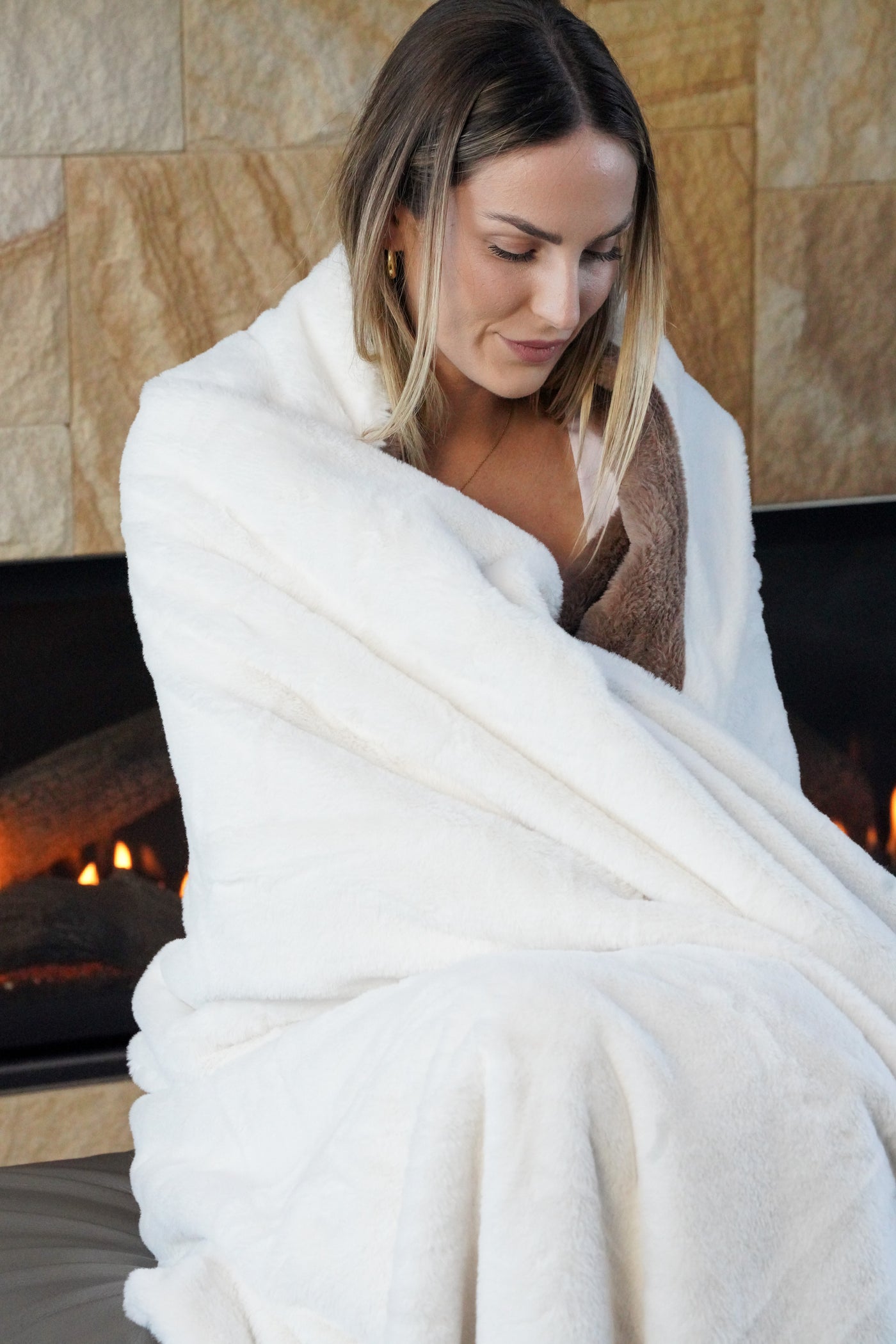 Signature Throw Blanket Mocha 150cm X 210cm