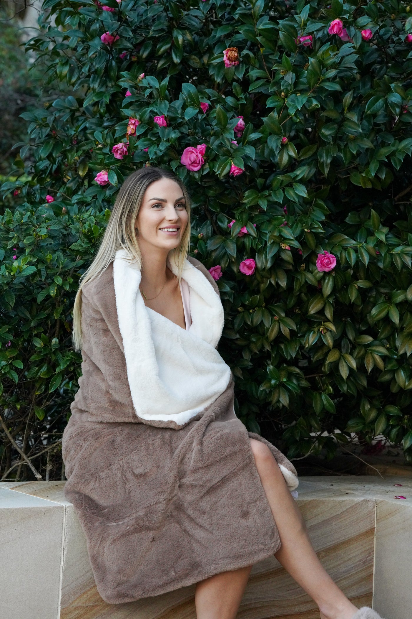 Signature Throw Blanket Mocha 130cm X 160cm